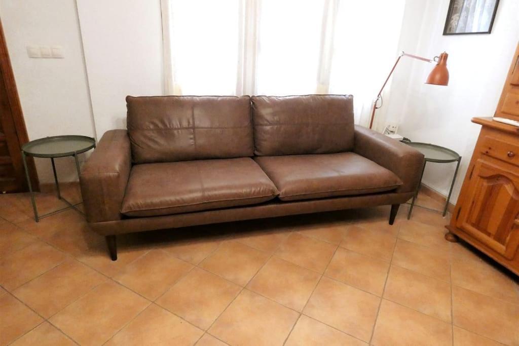 Villa Magerit, Entire Home 5 Minutes Easy Walk To Sandy Beach لا ماتا المظهر الخارجي الصورة
