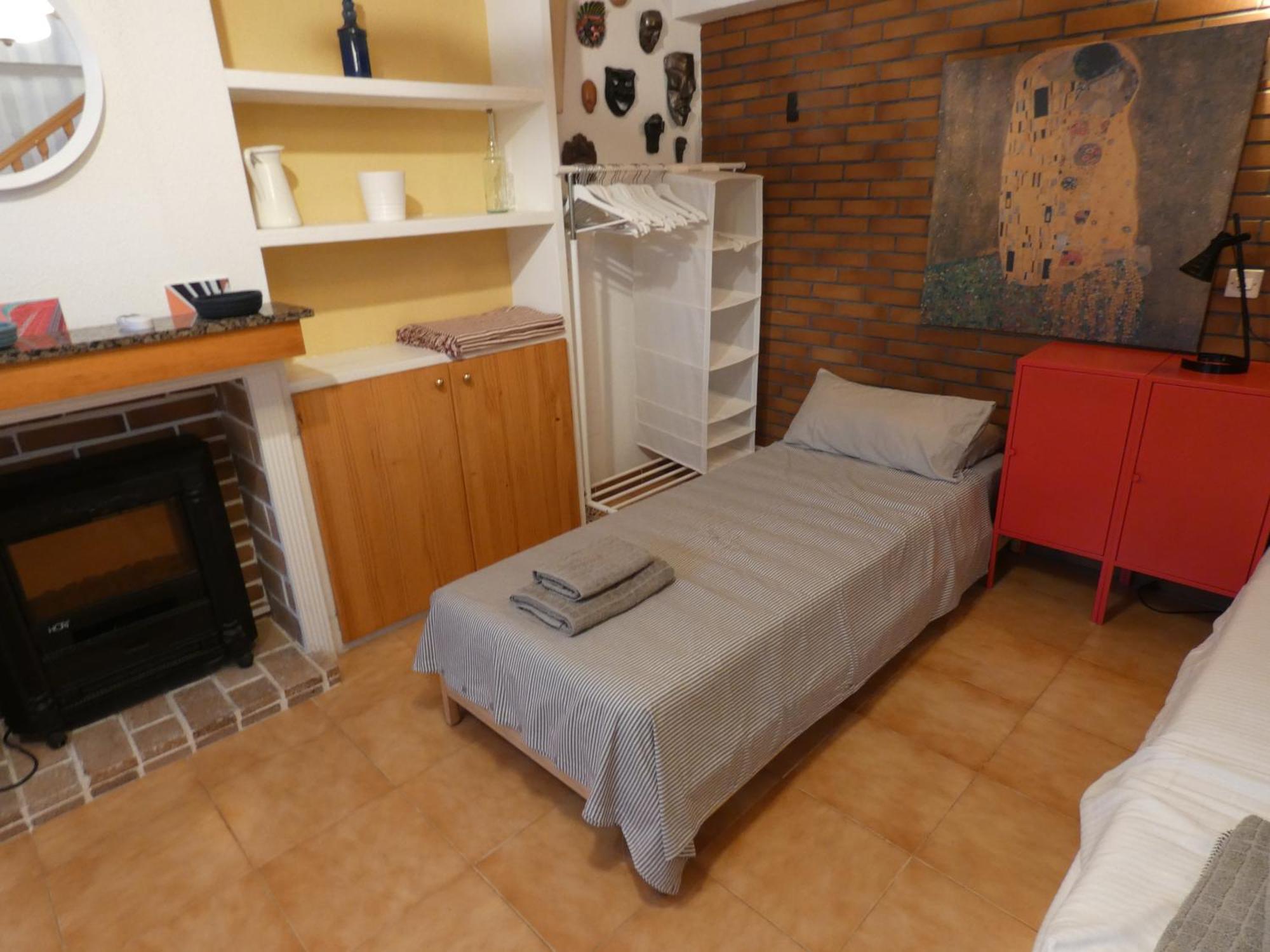 Villa Magerit, Entire Home 5 Minutes Easy Walk To Sandy Beach لا ماتا المظهر الخارجي الصورة